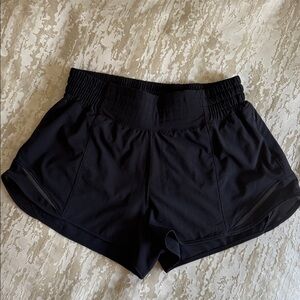 lululemon athletica Hotty Hot Shorts - BLACK